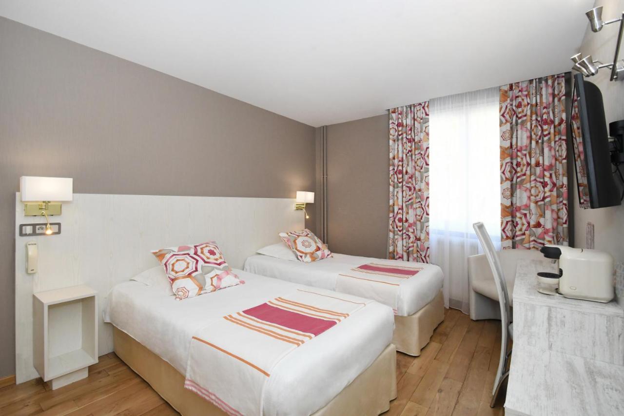 Logis Hotel Du Centre - Halte Ideale En Cyclotourisme Avec Garage A Velos Clos Мольсайм Экстерьер фото