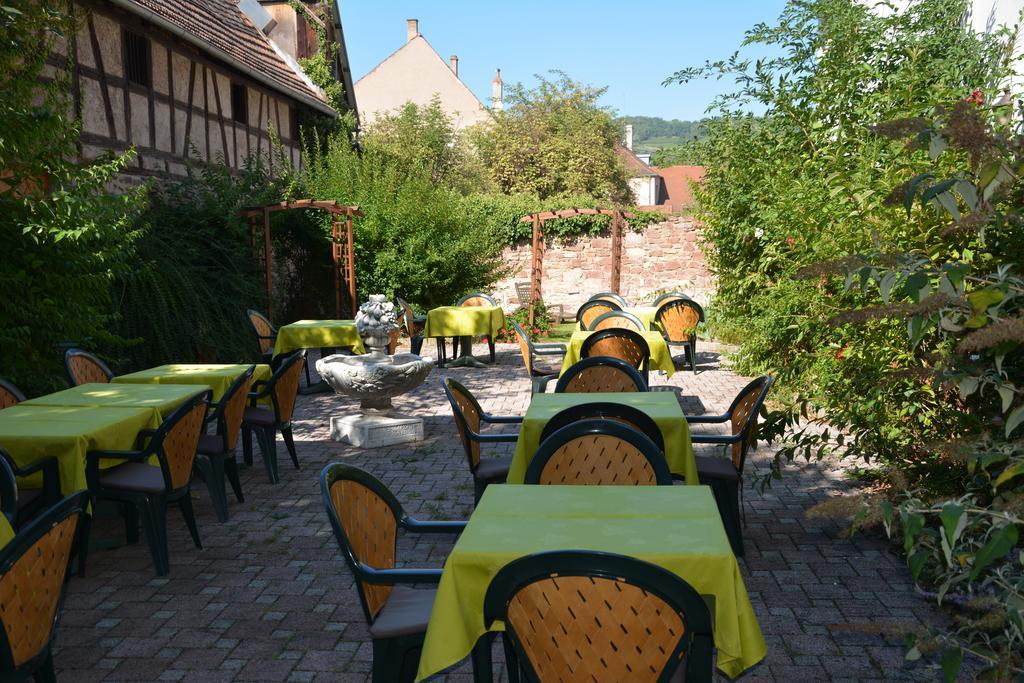 Logis Hotel Du Centre - Halte Ideale En Cyclotourisme Avec Garage A Velos Clos Мольсайм Экстерьер фото