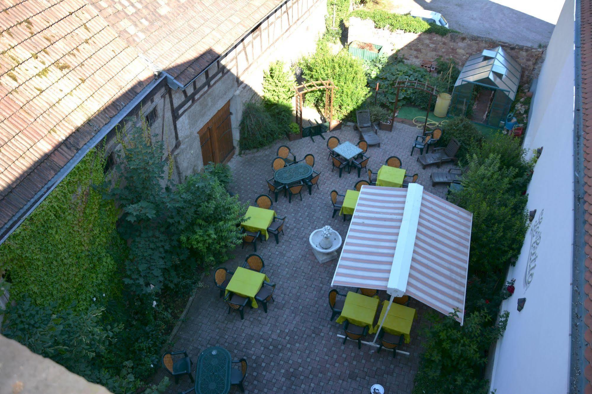 Logis Hotel Du Centre - Halte Ideale En Cyclotourisme Avec Garage A Velos Clos Мольсайм Экстерьер фото